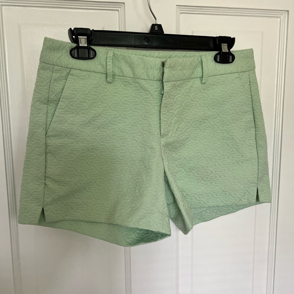 Green textured chic tailored shorts!